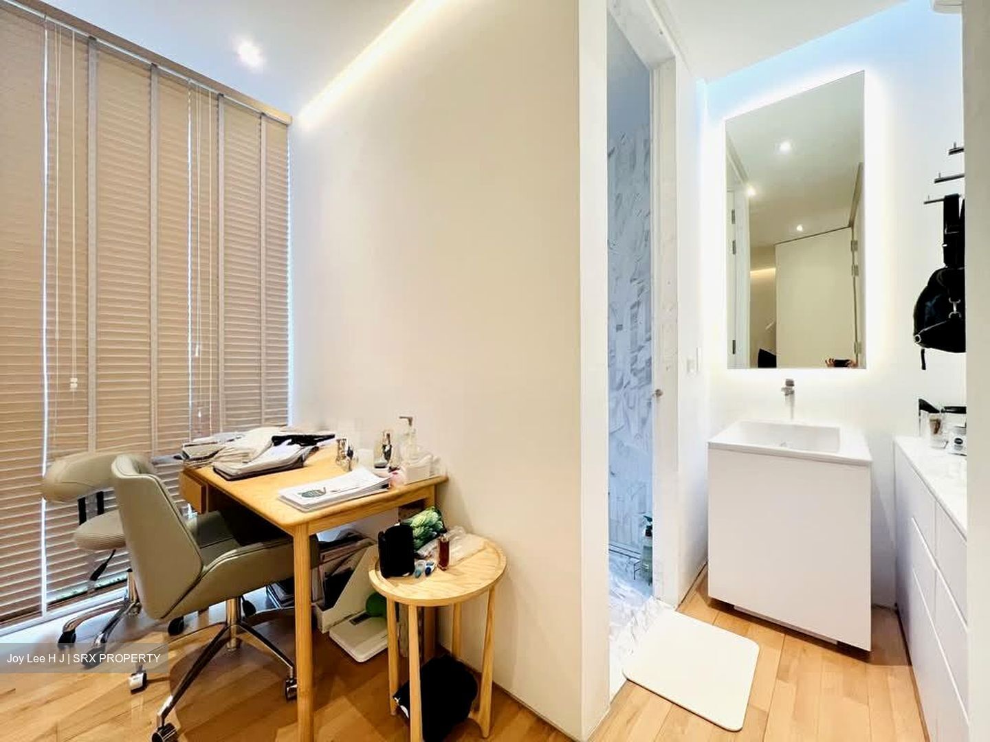 Eng Kong Park (D21), Shop House #593660401